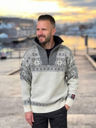 Nordlys Mønstret ullgenser til dame og herre natur og grå